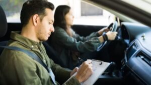 CBR praktijkexamen 2026 voorbereiding met Rijschool Amsterdam West tijdens rijles in Amsterdam